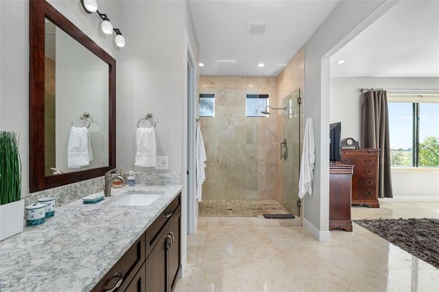 706 S DAVIS BOULEVARD, Tampa, FL 33606