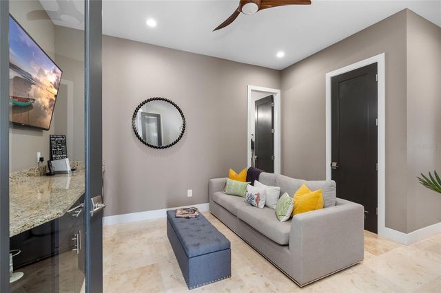 706 S DAVIS BOULEVARD, Tampa, FL 33606