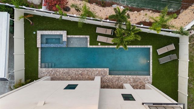 706 S DAVIS BOULEVARD, Tampa, FL 33606