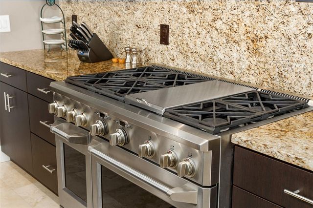 706 S DAVIS BOULEVARD, Tampa, FL 33606