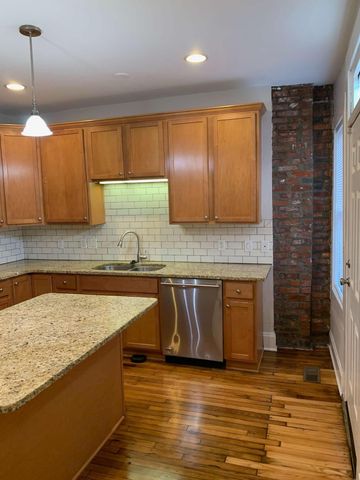 206 E Blenkner Street, Columbus, OH 43206