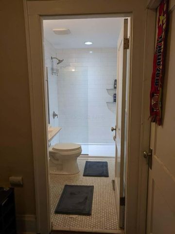206 E Blenkner Street, Columbus, OH 43206