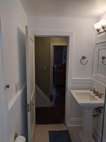 206 E Blenkner Street, Columbus, OH 43206