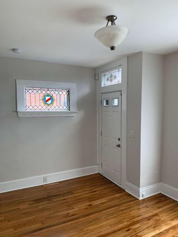 206 E Blenkner Street, Columbus, OH 43206