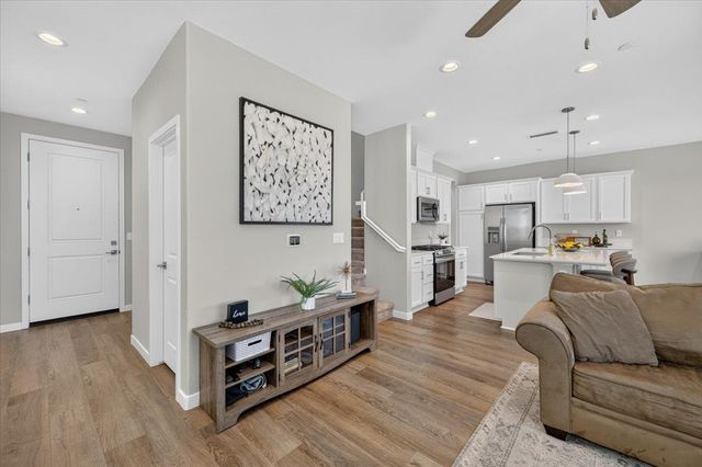 4159 Vincent Road, Madera, CA 93636
