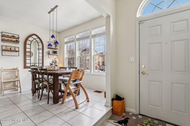 14 W Aspen Way, Matawan, NJ 07747