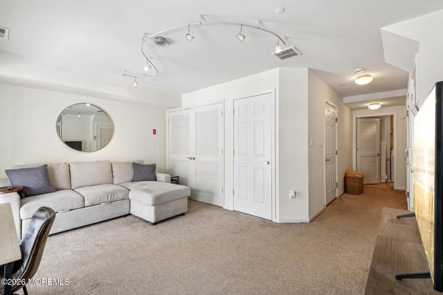 14 W Aspen Way, Matawan, NJ 07747