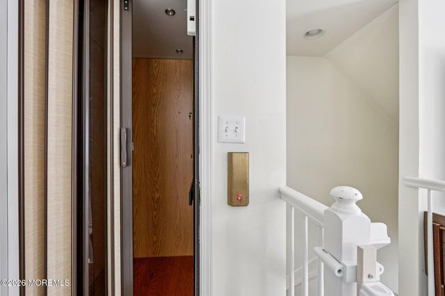 14 W Aspen Way, Matawan, NJ 07747