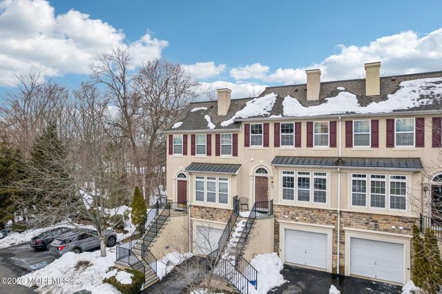 14 W Aspen Way, Matawan, NJ 07747