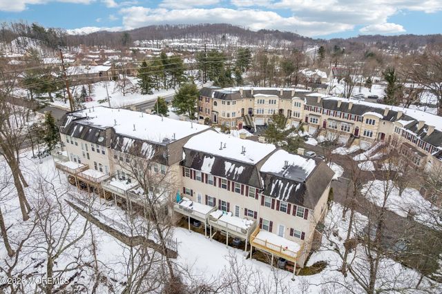 14 W Aspen Way, Matawan, NJ 07747