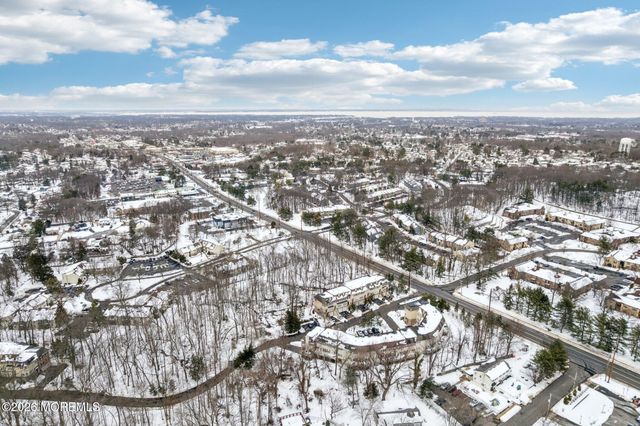 14 W Aspen Way, Matawan, NJ 07747