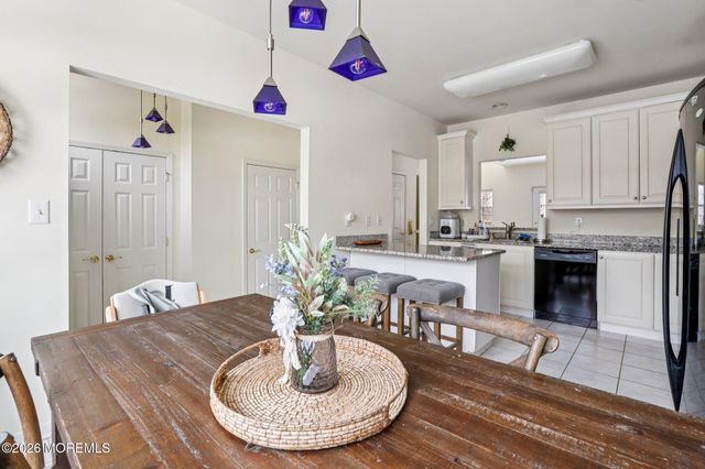 14 W Aspen Way, Matawan, NJ 07747