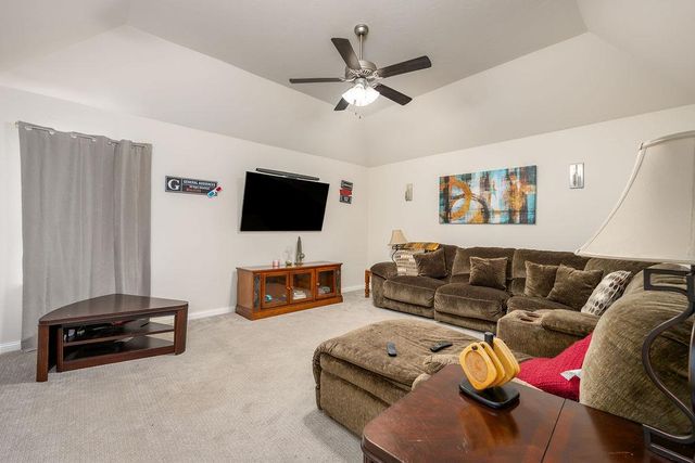 18205 Calder Road, Edmond, OK 73012