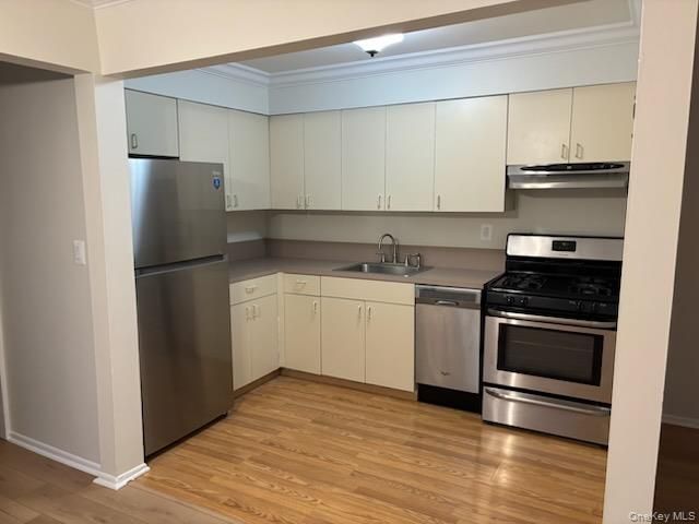 221 N Middletown Road C, Pearl River, NY 10965