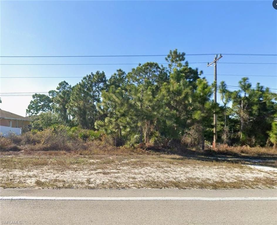 844 BELL BLVD, LEHIGH ACRES, FL 33974 — photo 2