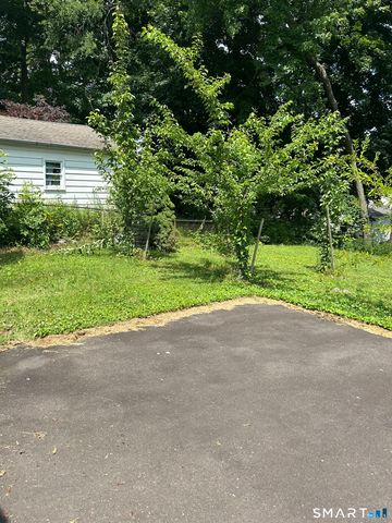 327 North Hoadley Street, Naugatuck, CT 06770