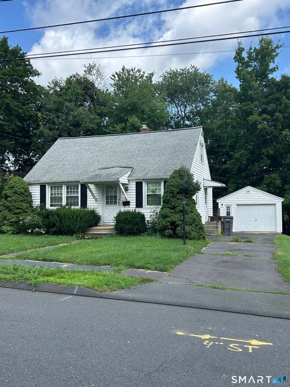 327 North Hoadley Street, Naugatuck, CT 06770