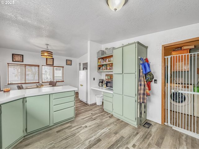 2084 18TH St, Baker City, OR 97814