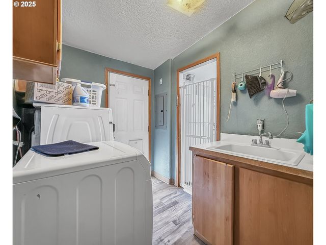 2084 18TH St, Baker City, OR 97814