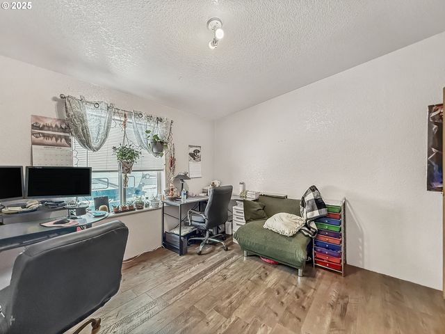 2084 18TH St, Baker City, OR 97814