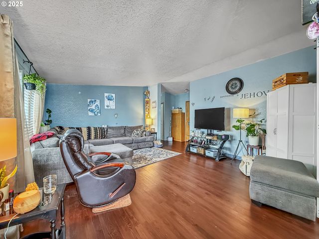 2084 18TH St, Baker City, OR 97814