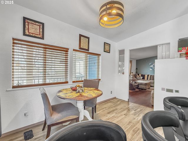 2084 18TH St, Baker City, OR 97814