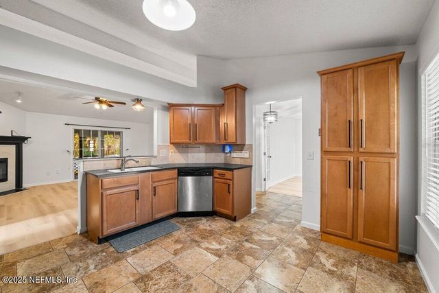 11434 WONDERING PINES Lane, Jacksonville, FL 32258