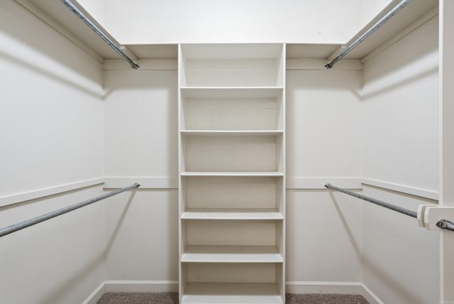 17 Chapman Ln, Little Rock, AR 72211