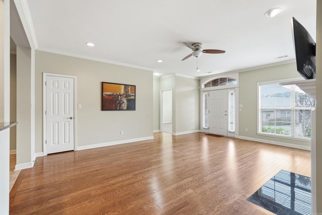 17 Chapman Ln, Little Rock, AR 72211