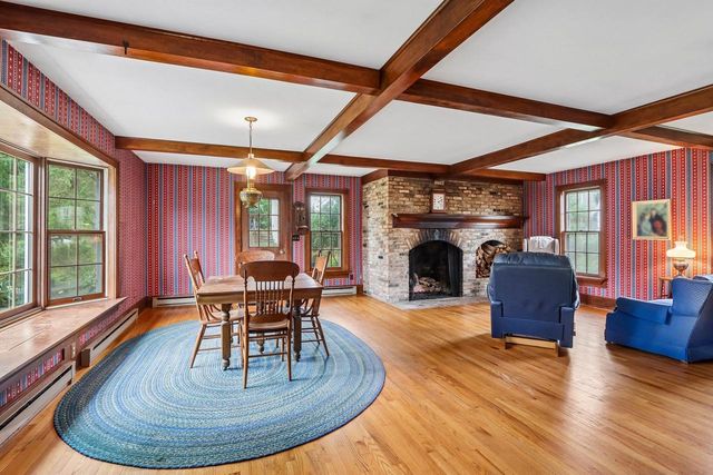 313 S 2nd Street, Mount Horeb, WI 53572