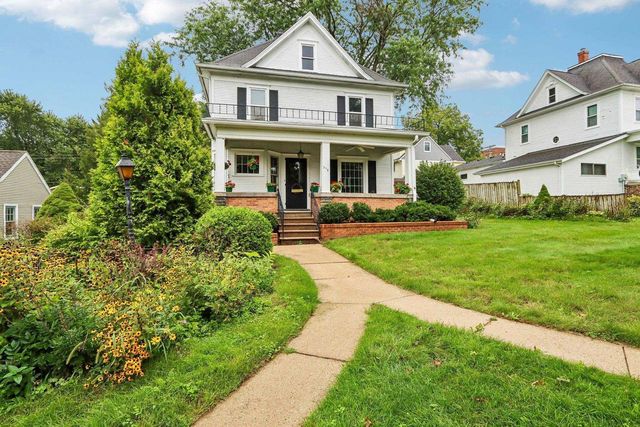 313 S 2nd Street, Mount Horeb, WI 53572