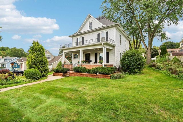 313 S 2nd Street, Mount Horeb, WI 53572