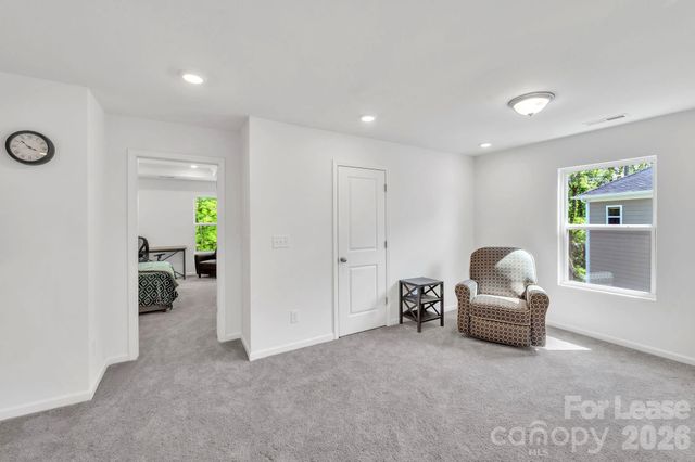 1940 Highland Park Drive, Charlotte, NC 28269