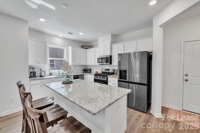 1940 Highland Park Drive, Charlotte, NC 28269