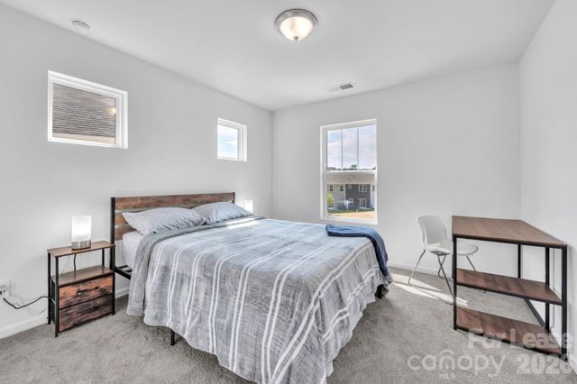 1940 Highland Park Drive, Charlotte, NC 28269