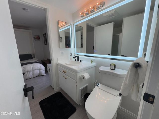 1900 Vine Street 303, Los Angeles, CA 90068