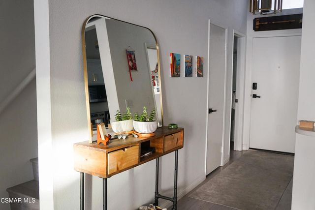 1900 Vine Street 303, Los Angeles, CA 90068
