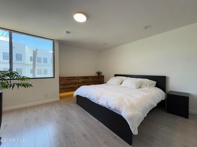1900 Vine Street 303, Los Angeles, CA 90068