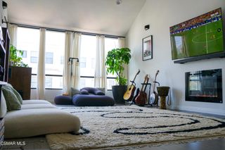 1900 Vine Street 303, Los Angeles, CA 90068