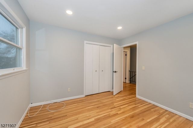 32 Walnut St, Pompton Lakes Boro, NJ 07442