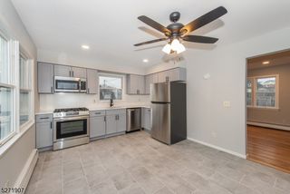 32 Walnut St, Pompton Lakes Boro, NJ 07442