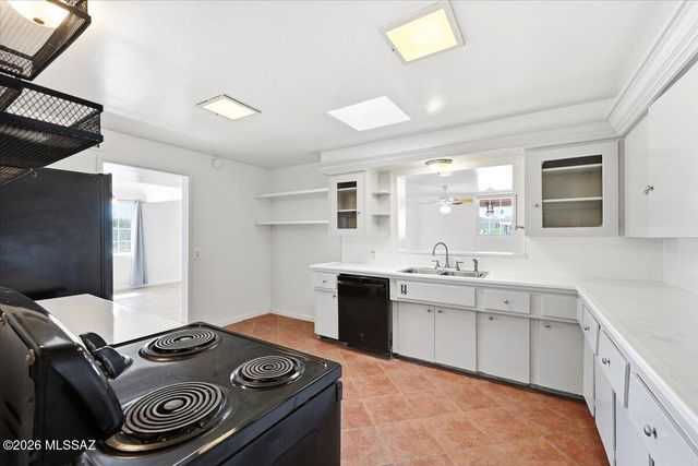 502 N Belvedere Avenue, Tucson, AZ 85711