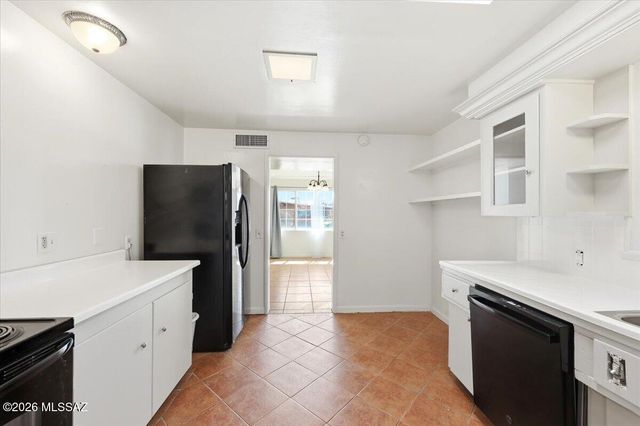 502 N Belvedere Avenue, Tucson, AZ 85711