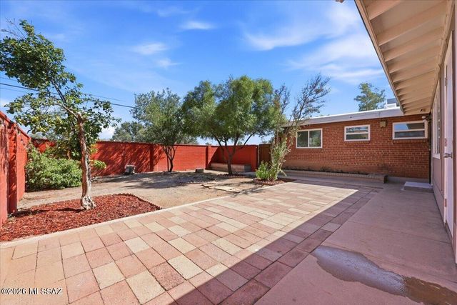 502 N Belvedere Avenue, Tucson, AZ 85711