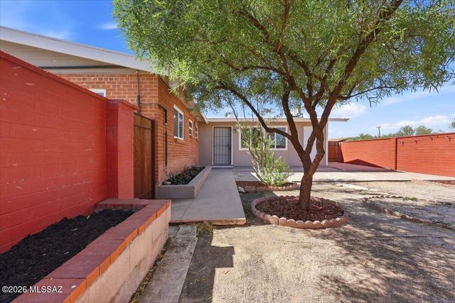 502 N Belvedere Avenue, Tucson, AZ 85711