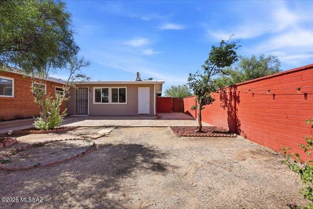 502 N Belvedere Avenue, Tucson, AZ 85711