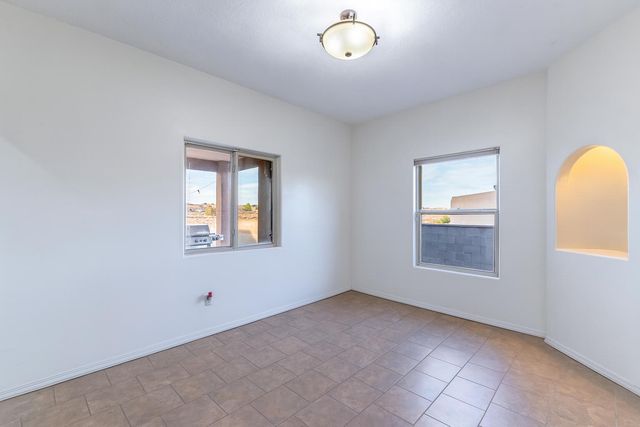 6111 La Paz Road NE, Rio Rancho, NM 87144