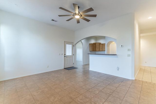 6111 La Paz Road NE, Rio Rancho, NM 87144