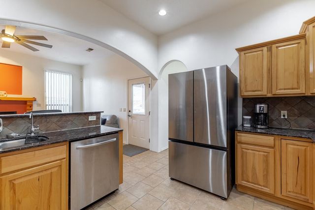 6111 La Paz Road NE, Rio Rancho, NM 87144