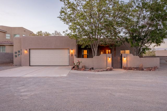6111 La Paz Road NE, Rio Rancho, NM 87144